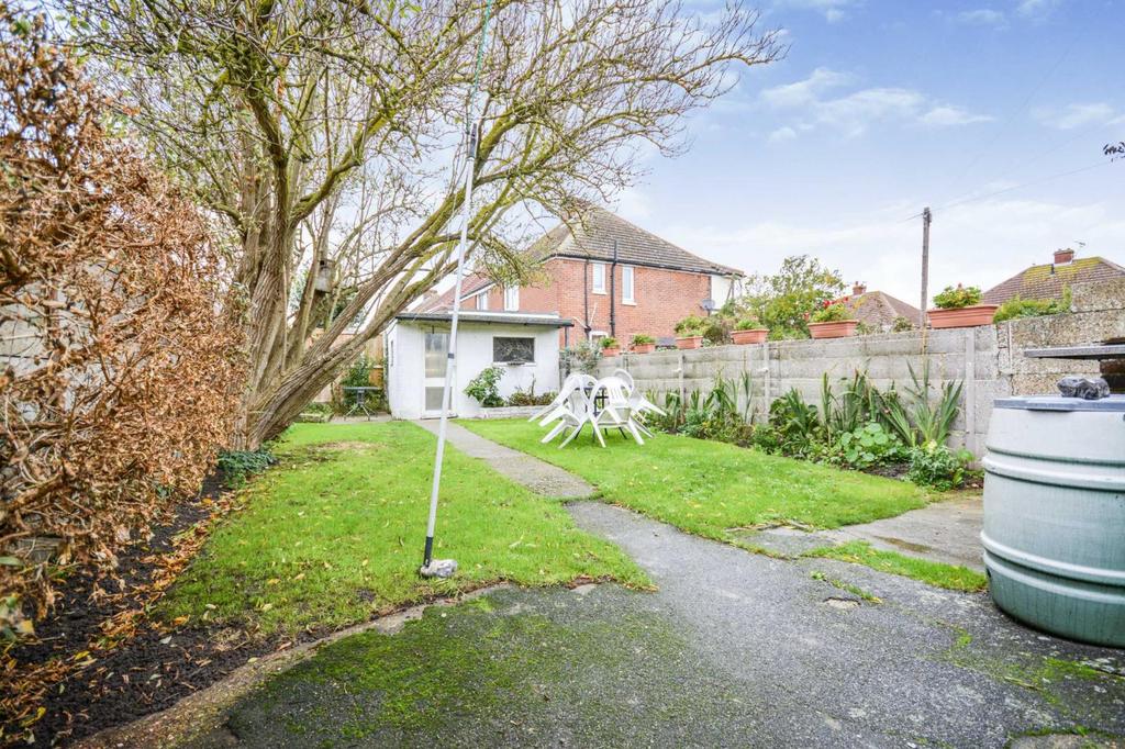 St. James Park Road, Margate 3 bed semidetached house £370,000
