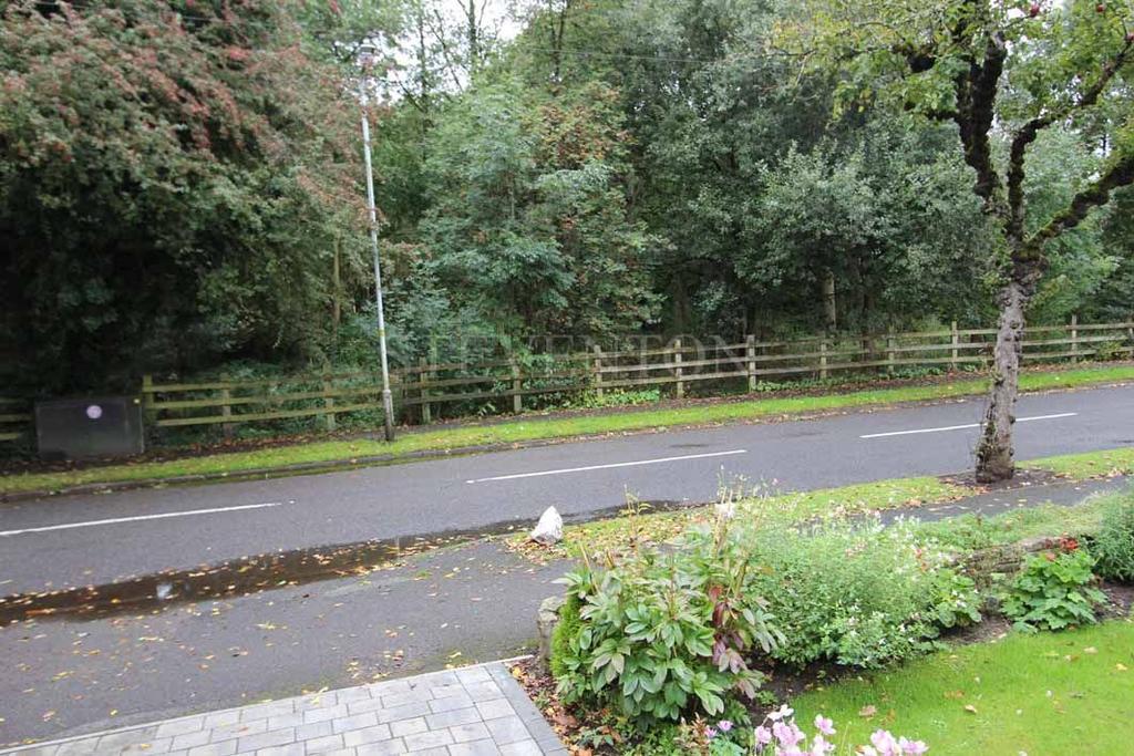 Coppice Road, Finchfield, Wolverhampton, WV3 3 bed semidetached house £349,950