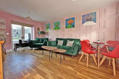 9 Pellymounter Road, St Austell, PL25 4PX