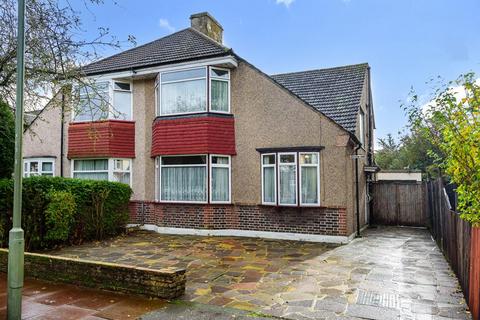 31 Pine Avenue, West Wickham, BR4 0LN