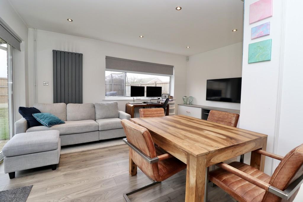 Swallow Avenue, Skellingthorpe, Lincoln 3 bed detached bungalow £360,000
