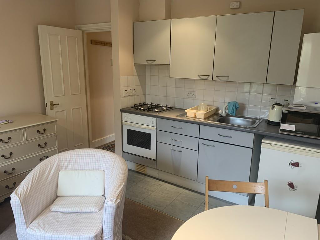 Wandsworth Bridge Road, London Studio £737 pcm (£170 pw)