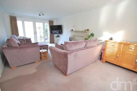 9 Wilkin Drive, Tiptree, Colchester, CO5 0RS