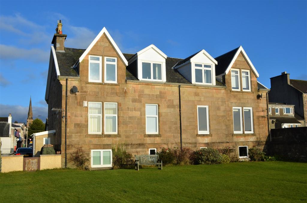 East Clyde Street, Helensburgh... 3 bed duplex £195,000