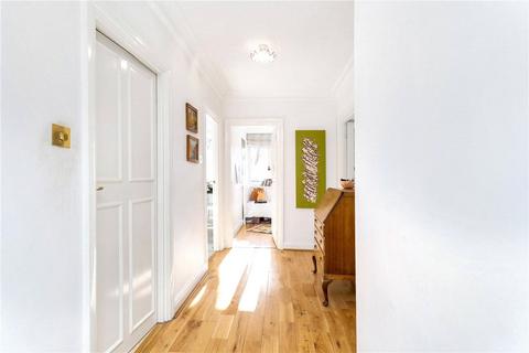 3 bedroom flat to rent, Melbourne Court, Randolph Avenue, London