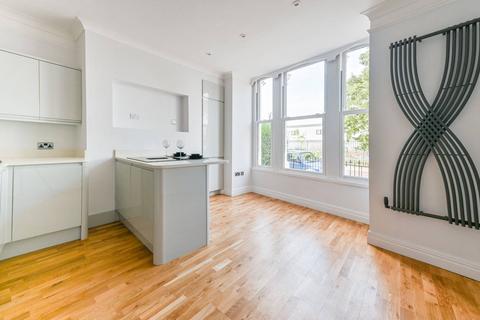 2 bedroom flat for sale - Milkwood Road, Herne Hill, London, SE24
