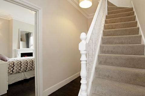 64 Wrexham Road, London, E3 2TJ