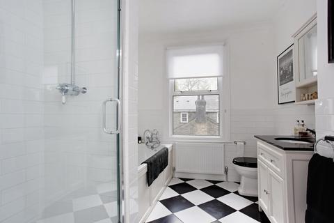 64 Wrexham Road, London, E3 2TJ