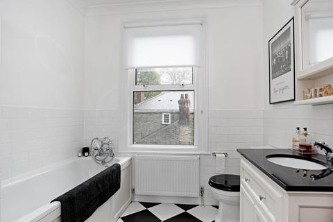 64 Wrexham Road, London, E3 2TJ