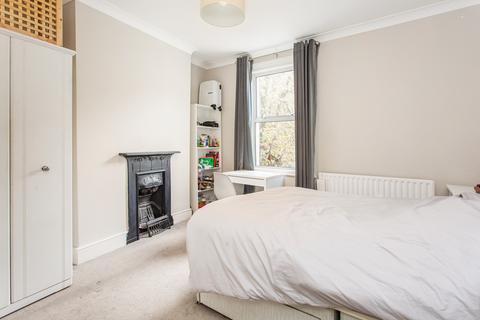 64 Wrexham Road, London, E3 2TJ