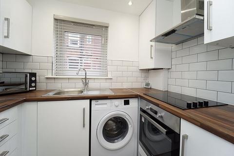 2 bedroom ground floor flat to rent, Alexandra Road, Leeds