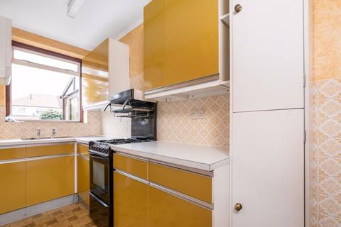 42 Gloucester Avenue, Sidcup, DA15 7LL