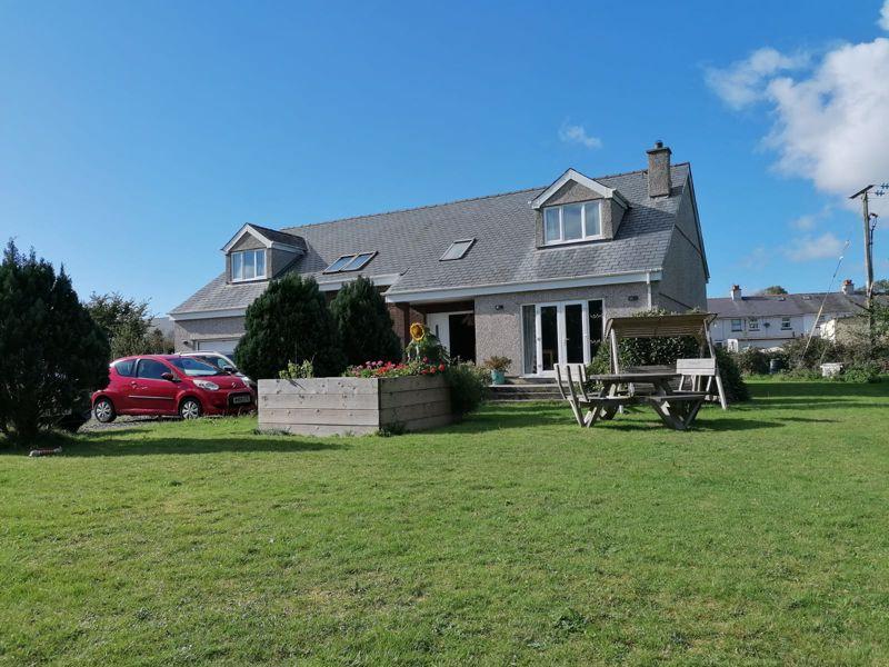 Malltraeth, Isle Of Anglesey 5 bed detached bungalow for sale £535,000