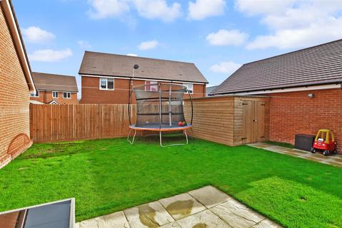 3 bedroom detached house for sale - St. Mary's Road, Sellindge, Kent