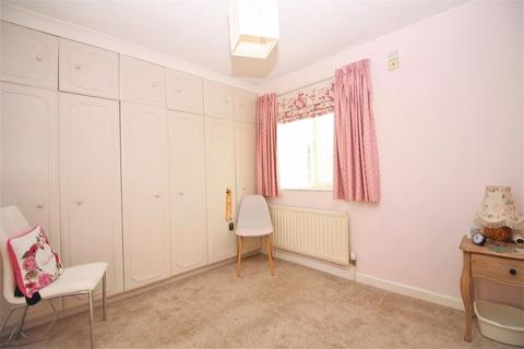12 Abbots Close, Ilminster, TA19 0EF
