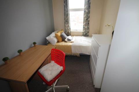 2 bedroom apartment to rent - Macklin Street, Derby,