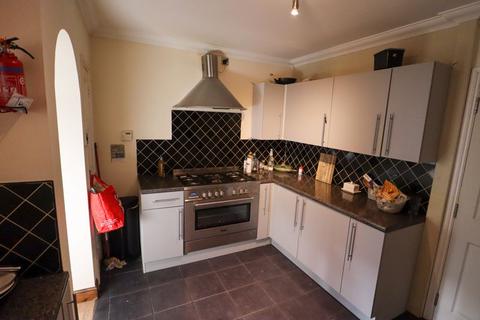 5 bedroom semi-detached house to rent - Ramsey Close, Norwich