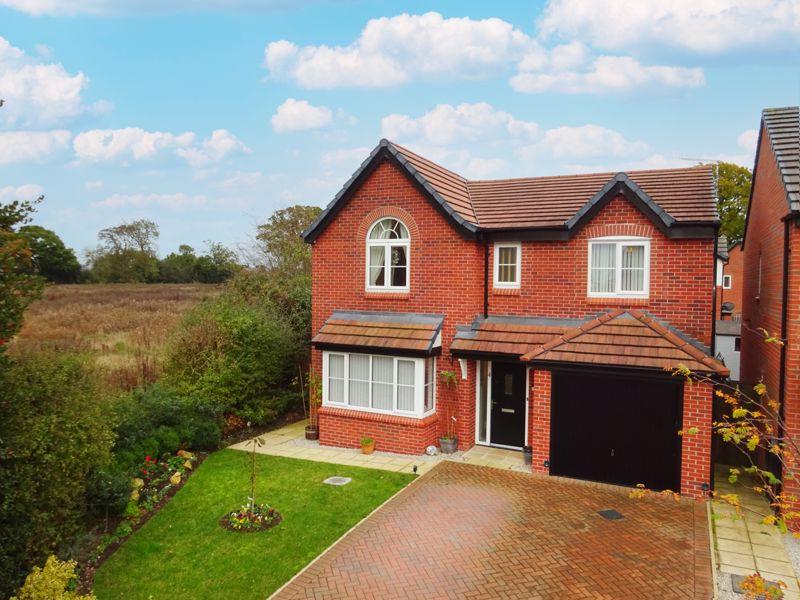 Arthur Price Close, Winterley, Sandbach, Cheshire CW114TX 4 bed