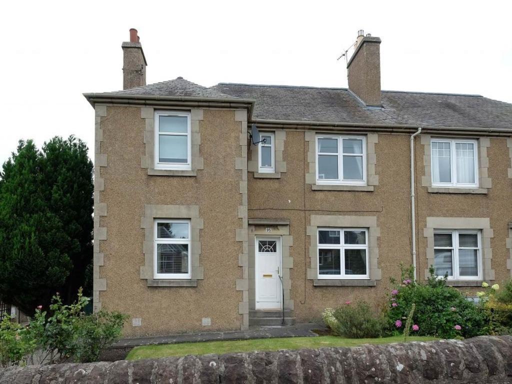Redford Road, Edinburgh, 2 bed house £995 pcm (£230 pw)