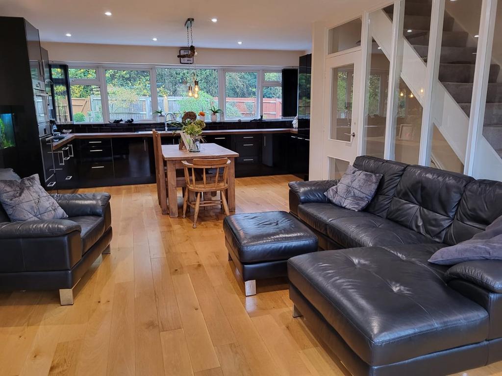 Park Meadow, Hatfield, AL9 4 bed townhouse £500,000