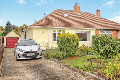 2 bedroom bungalow for sale - The Crescent, Nunthorpe