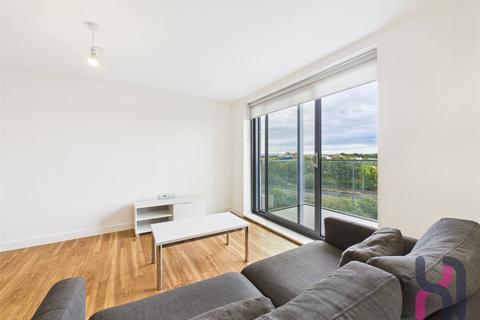 2 bedroom flat to rent, Manchester Waters, 3 Pomona Strand, Old Trafford, M16