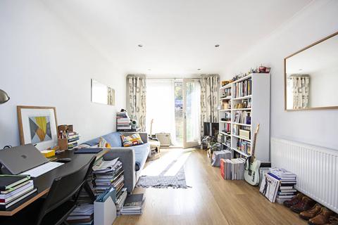 1 bedroom flat for sale - Kingsland Road, Dalston, London, E8