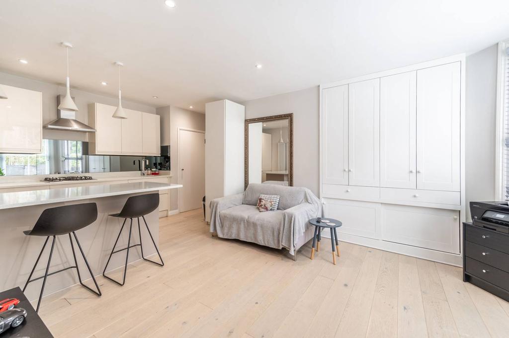Cambridge Gardens North Kensington 1 Bed Flat 3 012 Pcm 695 Pw cambridge-gardens-north-kensington-1-bed-flat-3-012-pcm-695-pw