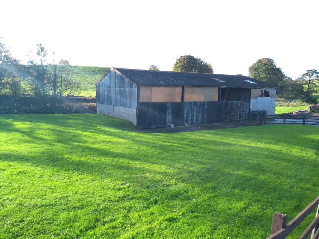 LOT 2: Building with Croft