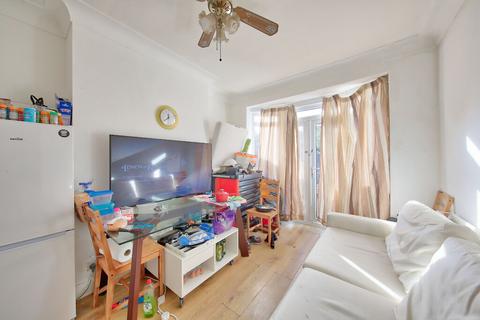 4 bedroom terraced house for sale - Gorringe Park Avenue, Mitcham