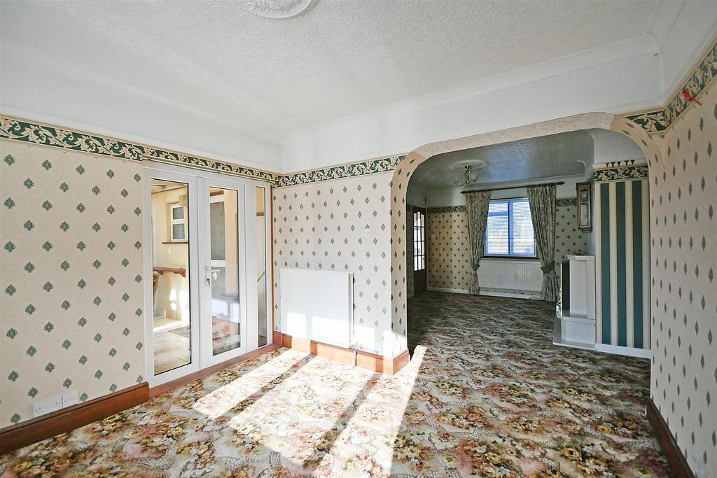 Dining to sitting room