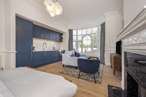 1 bedroom apartment for sale - Hampton Road, Twickenham