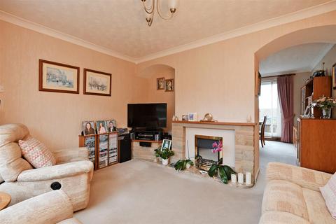 3 bedroom semi-detached house for sale - Netherfields Crescent, Dronfield