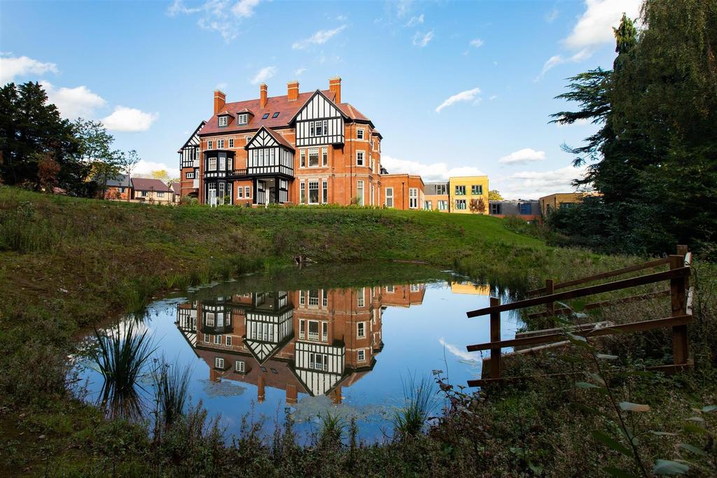 New House Farm Drive, Bournville Park, Birmingham 1 bed flat £800 pcm