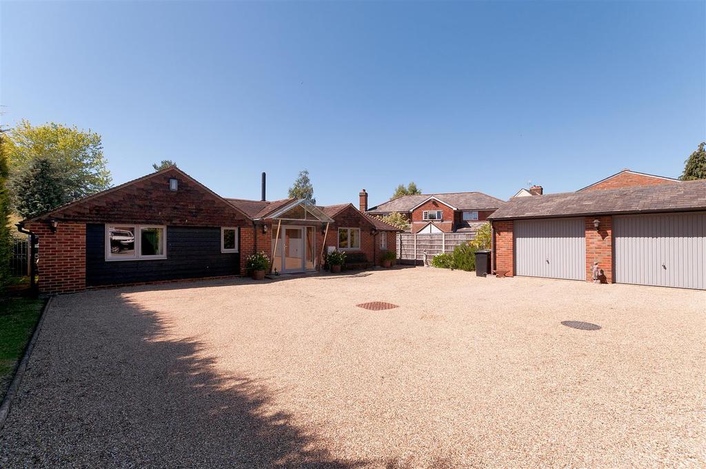 Goudhurst Road, Marden, Tonbridge 3 bed bungalow £565,000