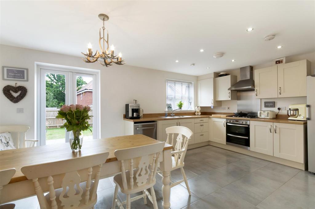 The Bartons, Staplehurst, Tonbridge 4 bed detached house £430,000