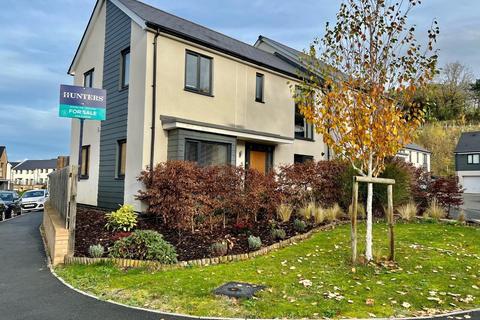 85 Budding Way, Dursley, GL11 5BE