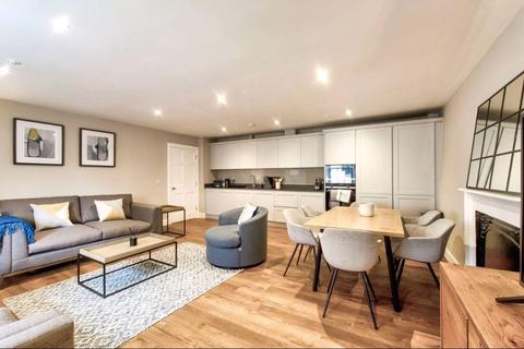3 bedroom flat to rent - York Place, Edinburgh