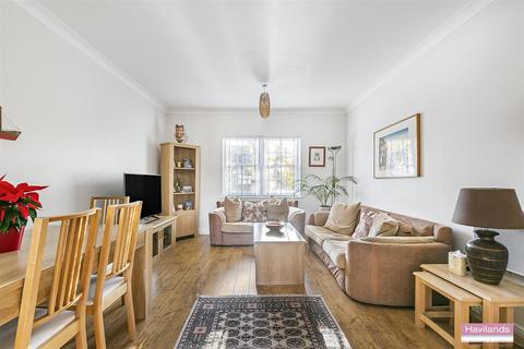2 bedroom flat for sale - Blackwell Close, Winchmore Hill, N21