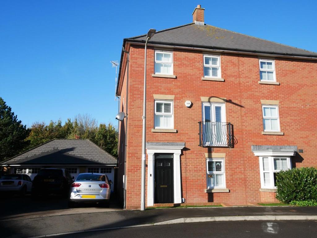 Cae Canol, Penarth 4 bed townhouse for sale £499,950