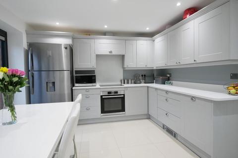 28 Cae Canol, Penarth, CF64 3RL