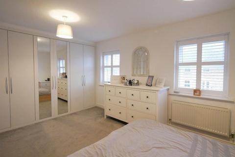 28 Cae Canol, Penarth, CF64 3RL