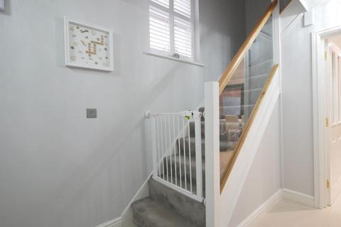 28 Cae Canol, Penarth, CF64 3RL