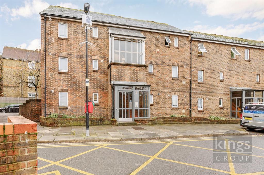 Westcott Close, London 1 bed property £290,000