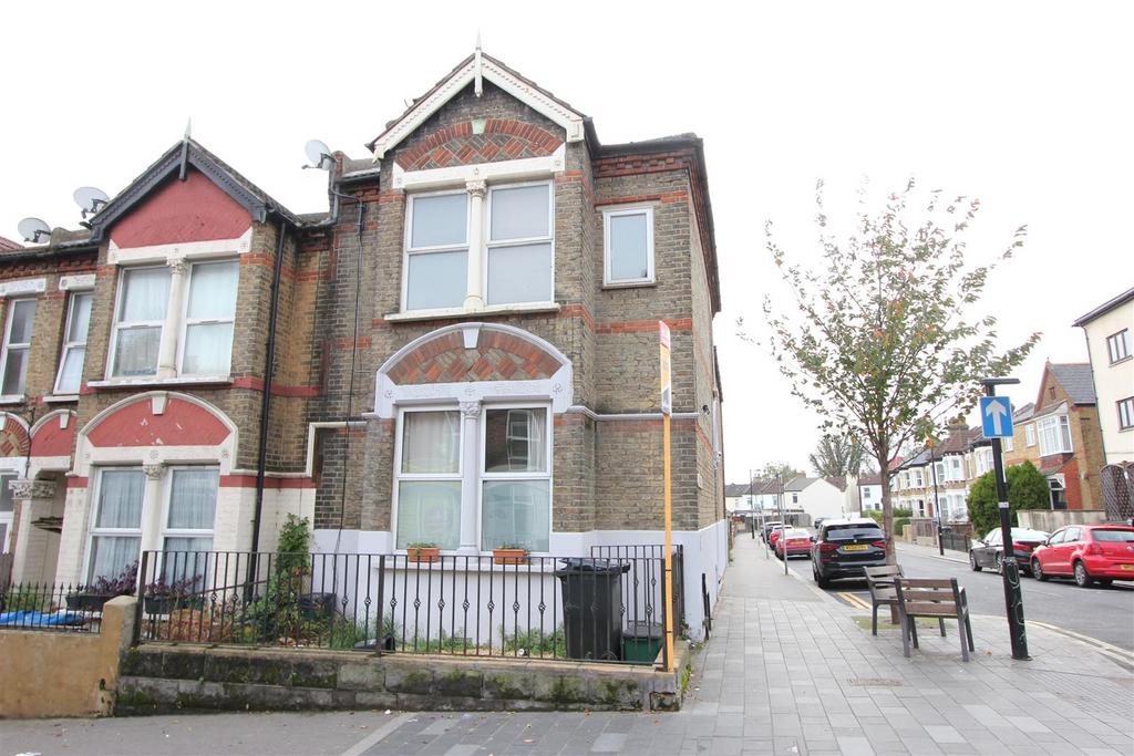 Portland Road, London, 2 bed flat for sale £350,000