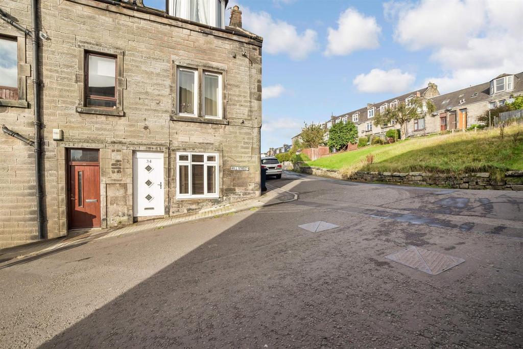 34 Hill Street, Dunfermline, KY12 0QR 1 bed flat £595 pcm (£137 pw)