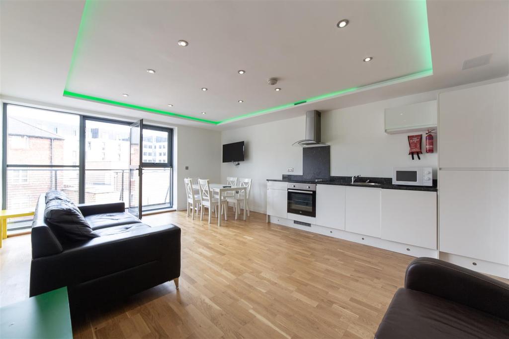 £142.36pppw Falconars House, Newcastle Upon Tyne, NE1 4 bed apartment