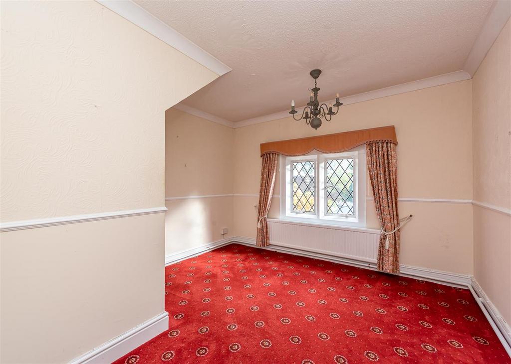 6 Dippons House, Dippons Drive, Tettenhall Wood 2 bed mews £215,000