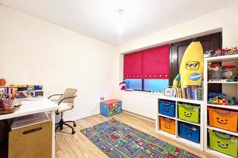 6 Morrison Road, Darfield, Barnsley, S73 9EE