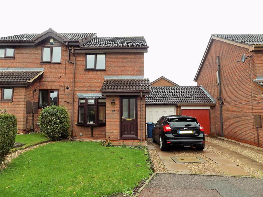 Ringwood Road, Bingham, Nottingham 2 bed semidetached house £220,000